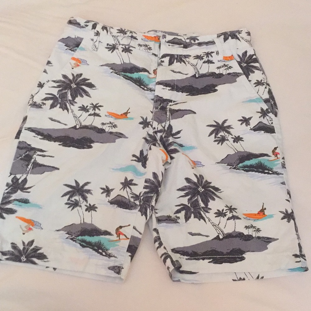 5/$5 pay $20. OLD NAVY kid’s shorts.